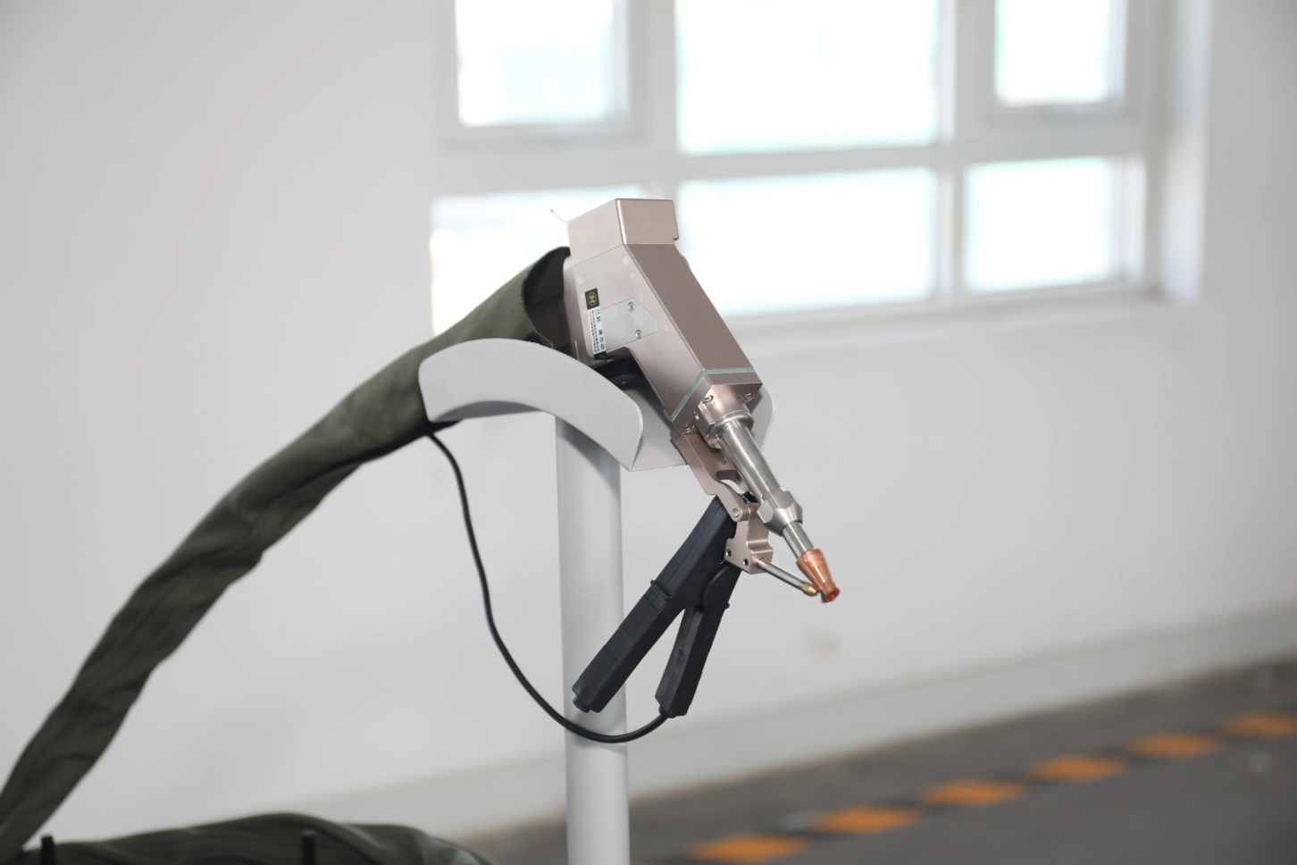 Laser de Soldadura Fibra 1.5kw 3 em 1 - Image 2